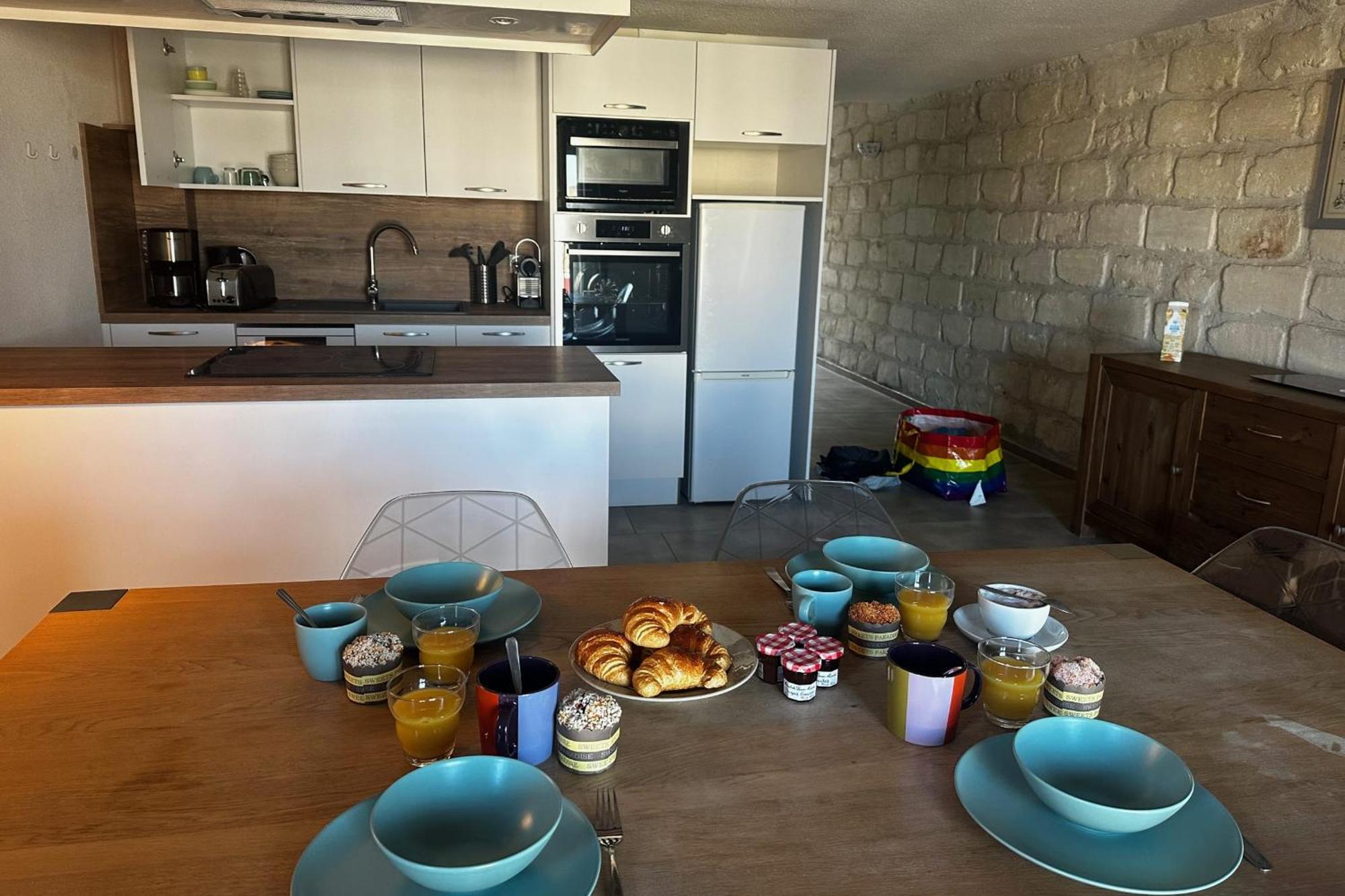 Maisonnette De Plage Sur Les Toits Appart 1 Chambre 1 Mezzanine Avec Vue Le Grau-du-Roi Luaran gambar